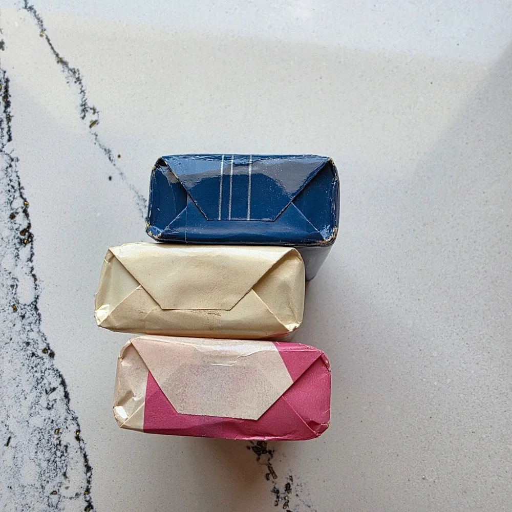 Avon‎ Unisex Soap Bar Lot Cool Seas Feelin Fresh Cream Vintage 3oz Bars Size 3oz